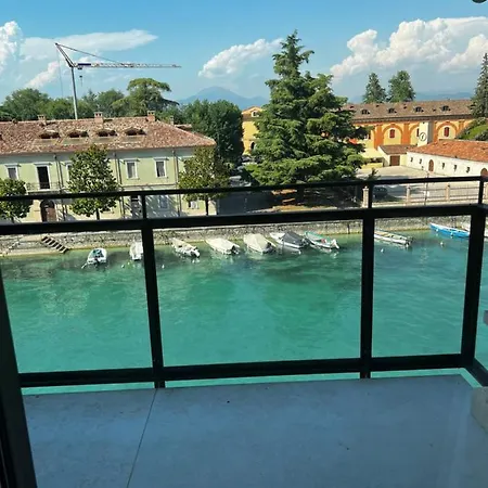 C House Rooms Lake Peschiera del Garda Exterior foto